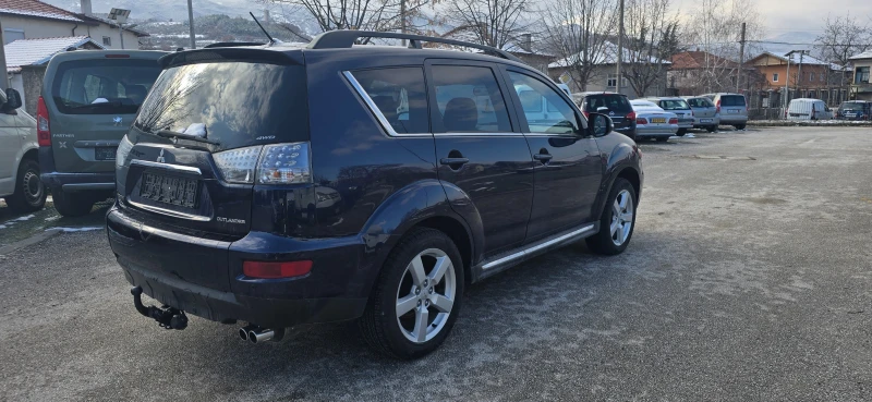 Mitsubishi Outlander 2.2DID 7M TOP, снимка 4 - Автомобили и джипове - 49500595