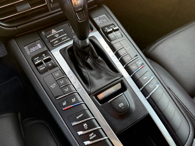 Porsche Macan S* 3.0* V6* FULL* PODGREV* OBDUH* PANO* 360-CAMERA, снимка 11 - Автомобили и джипове - 50954410