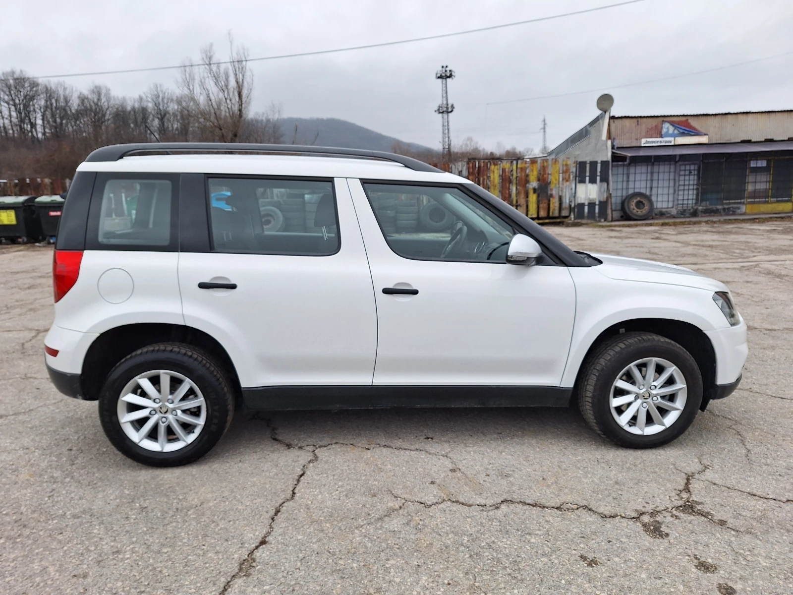 Skoda Yeti 2, 0TDI* КЛИМА - изображение 6