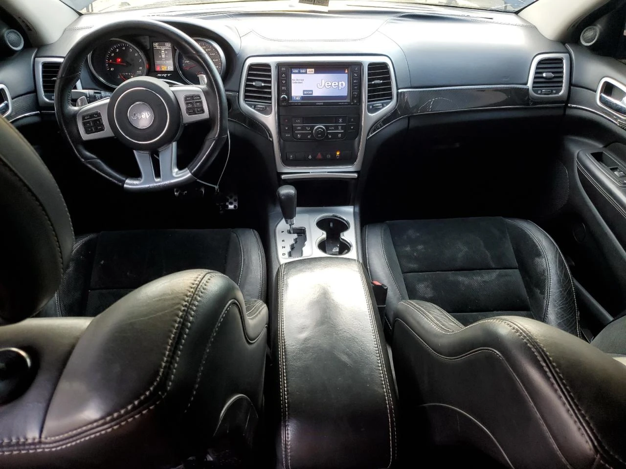 Jeep Grand cherokee SRT-8 6.4L ФИКСИРАНА ЦЕНА! DISTRONIC/ОБДУХВАНЕ - изображение 8