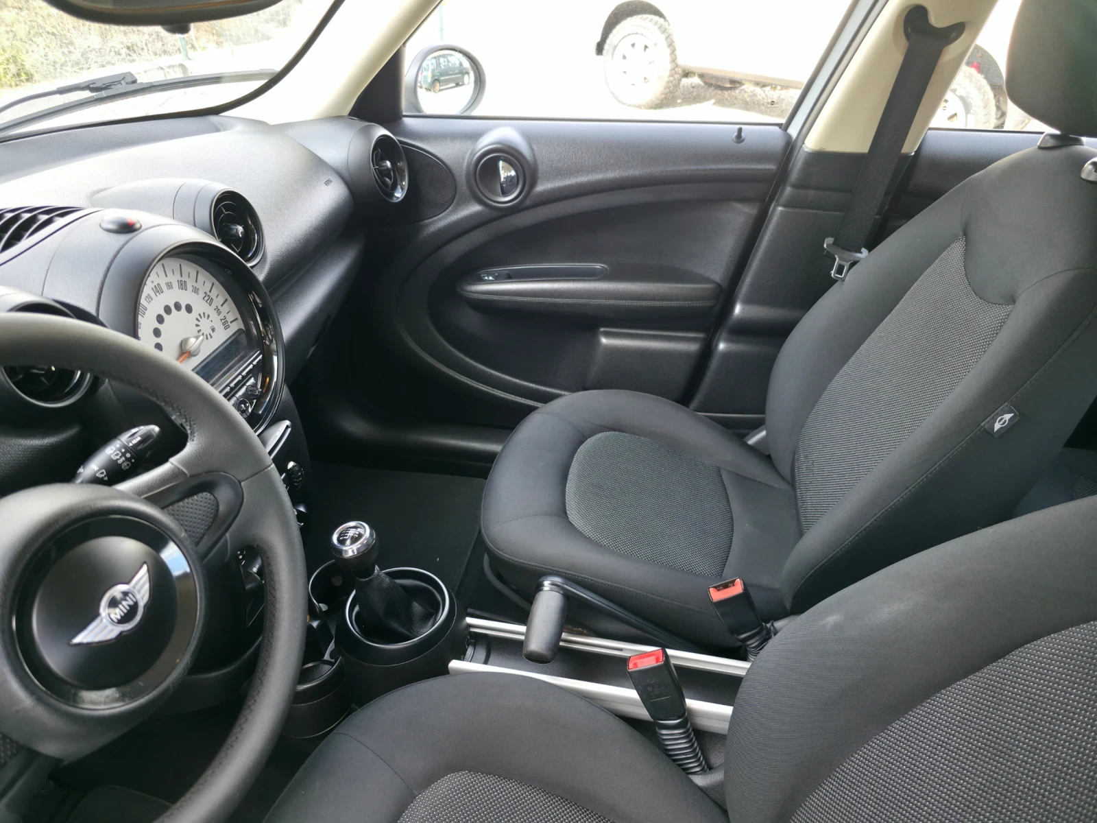 Mini Countryman All 4 4X4 напъло обслужен, снимка 11 - Автомобили и джипове - 54435615