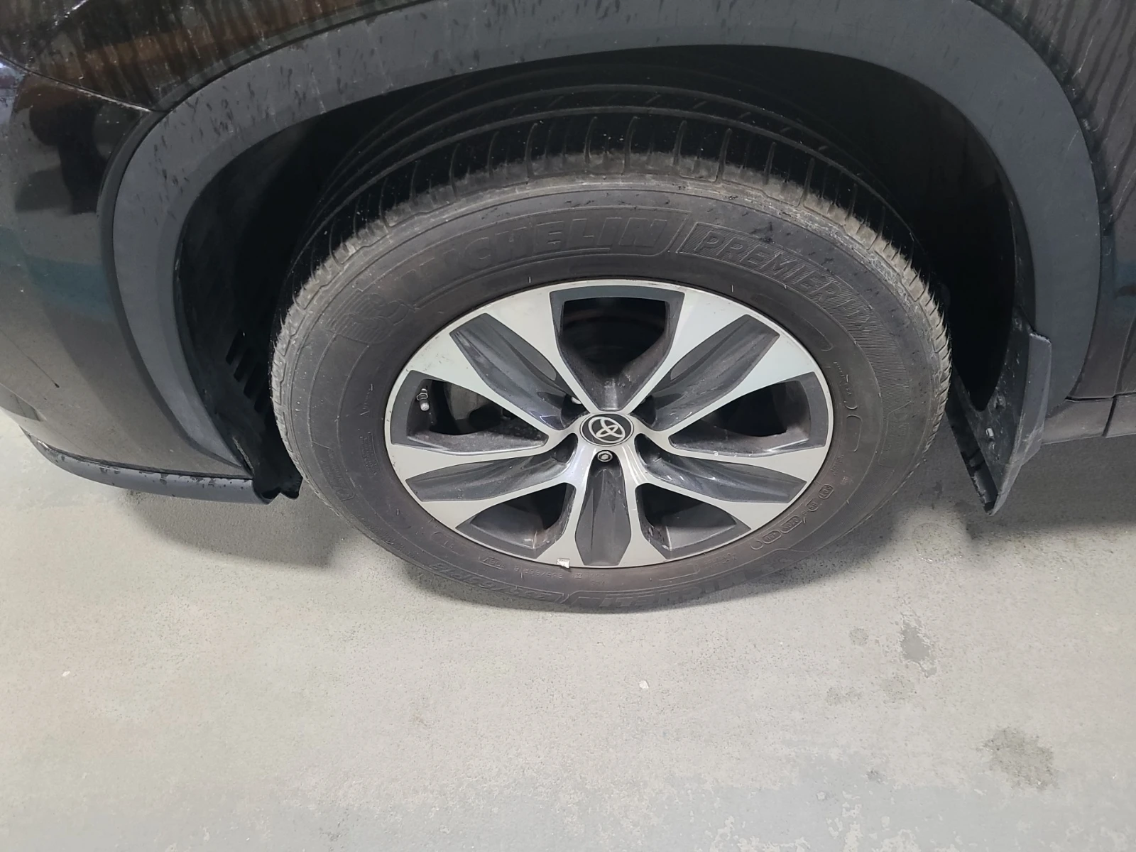 Toyota Highlander XLE AWD, снимка 6 - Автомобили и джипове - 54493995