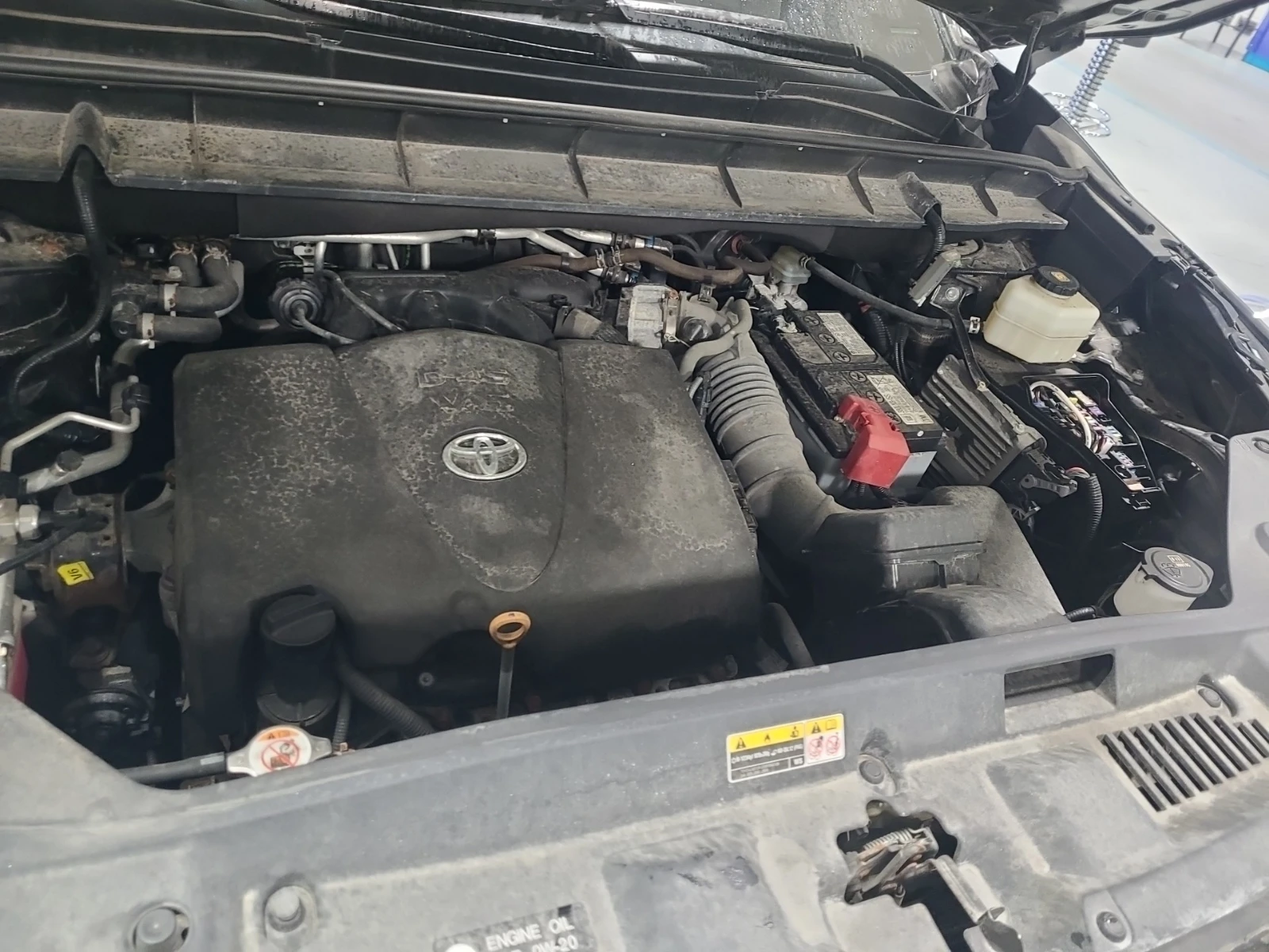 Toyota Highlander XLE AWD, снимка 8 - Автомобили и джипове - 54493995