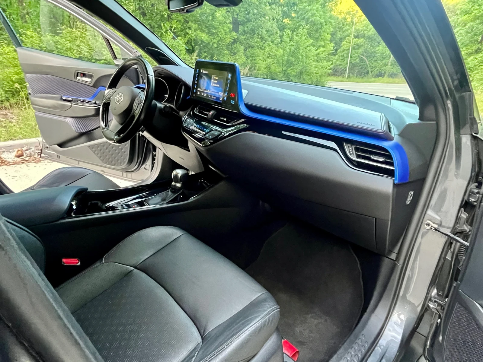 Toyota C-HR Special Edition , снимка 9 - Автомобили и джипове - 54569390