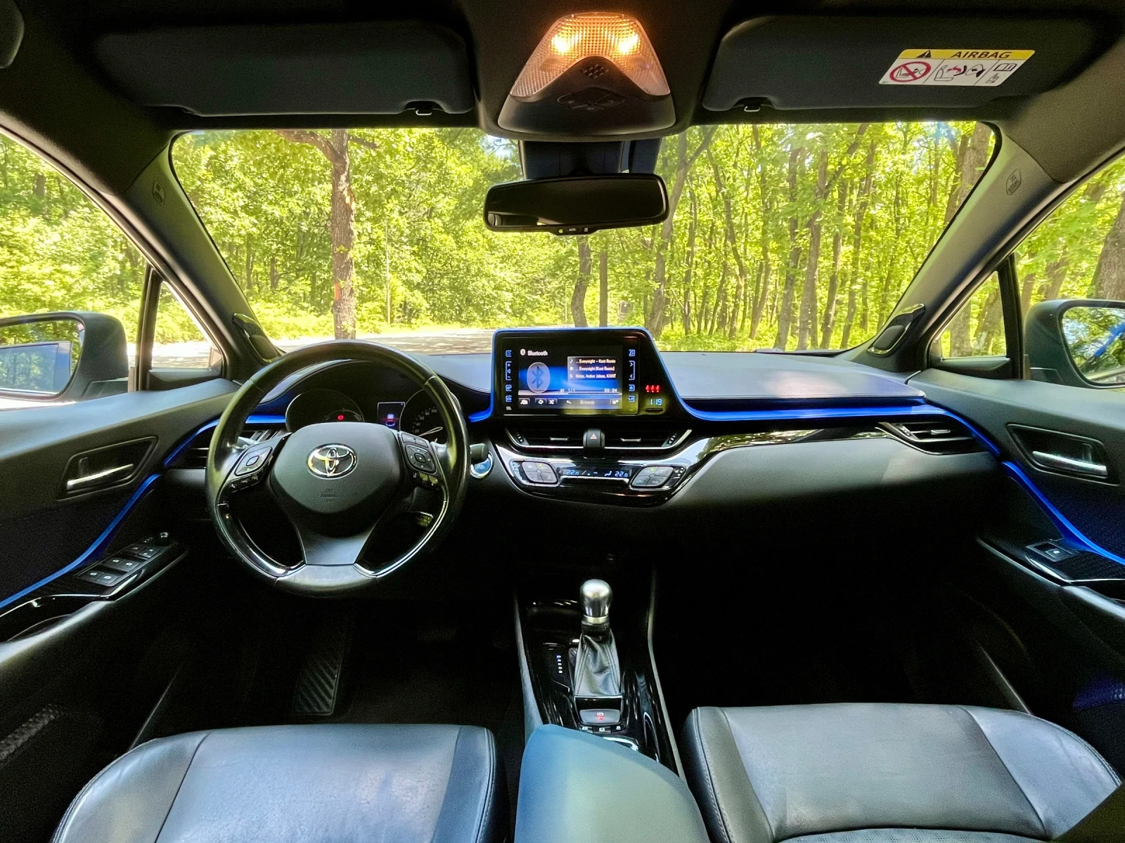 Toyota C-HR Special Edition , снимка 10 - Автомобили и джипове - 54569390