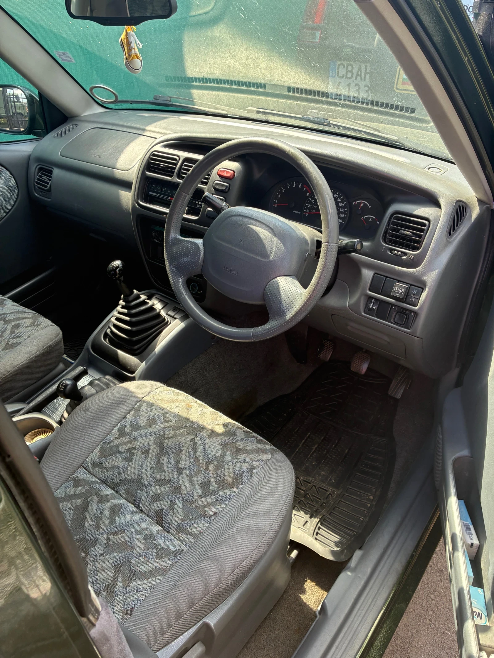 Suzuki Grand vitara 2.0, снимка 10 - Автомобили и джипове - 54809581
