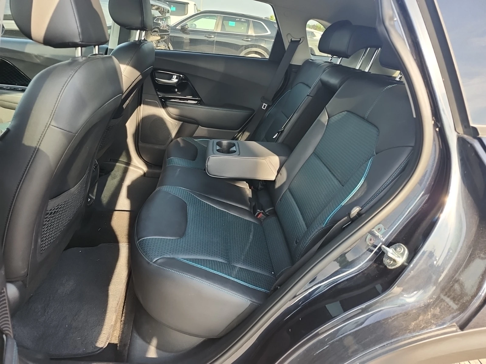 Kia Niro TOURING, снимка 12 - Автомобили и джипове - 55485774