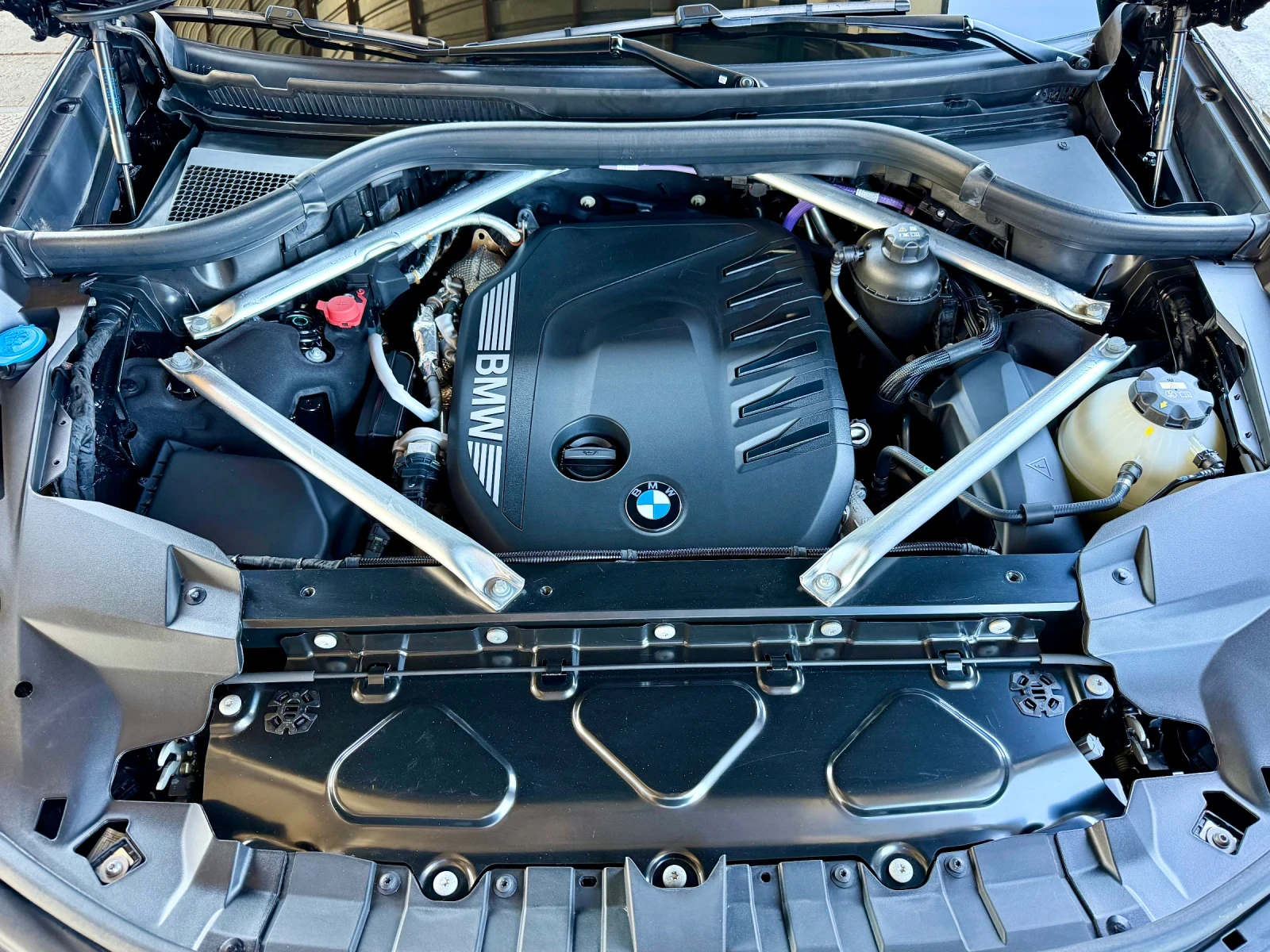 BMW X7 40d xDrive M Sport Carbon 1-ви Собственик, снимка 17 - Автомобили и джипове - 55497096