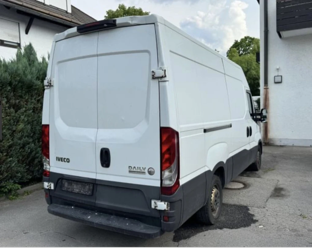 Iveco Daily 35-160* Климатик* EURO6* Hi-MATIC*  - изображение 4