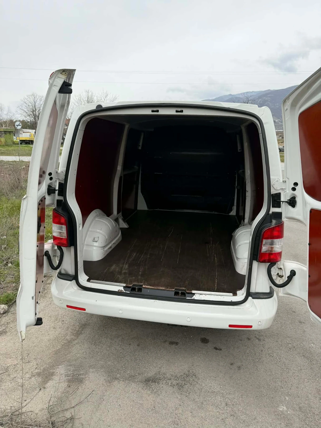 VW Transporter 2.0, снимка 6 - Бусове и автобуси - 53895668