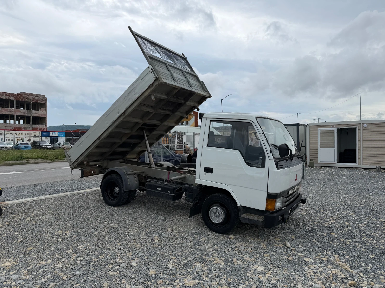 Mitsubishi Canter 3.0d 3-странен 2-на гума без ръжда, снимка 3 - Камиони - 54890400