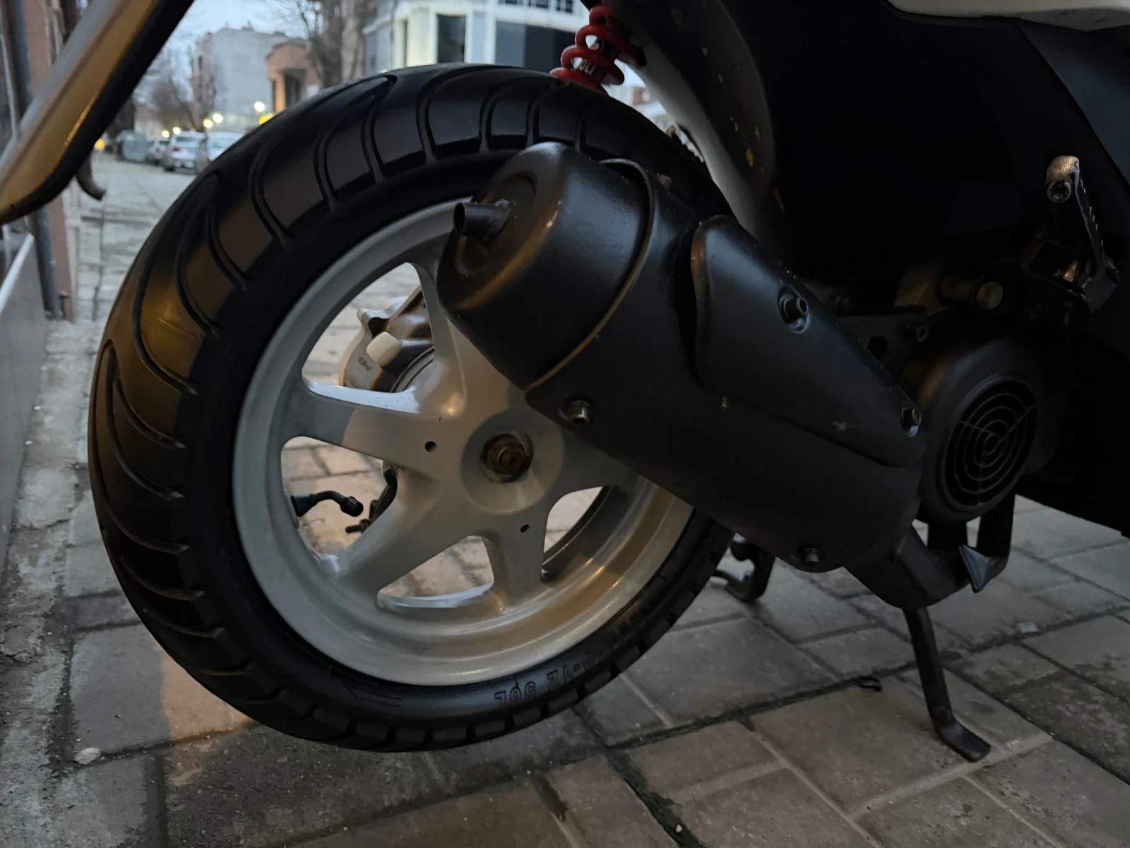 Yamaha Jog R50, снимка 11 - Мотоциклети и мототехника - 53650366