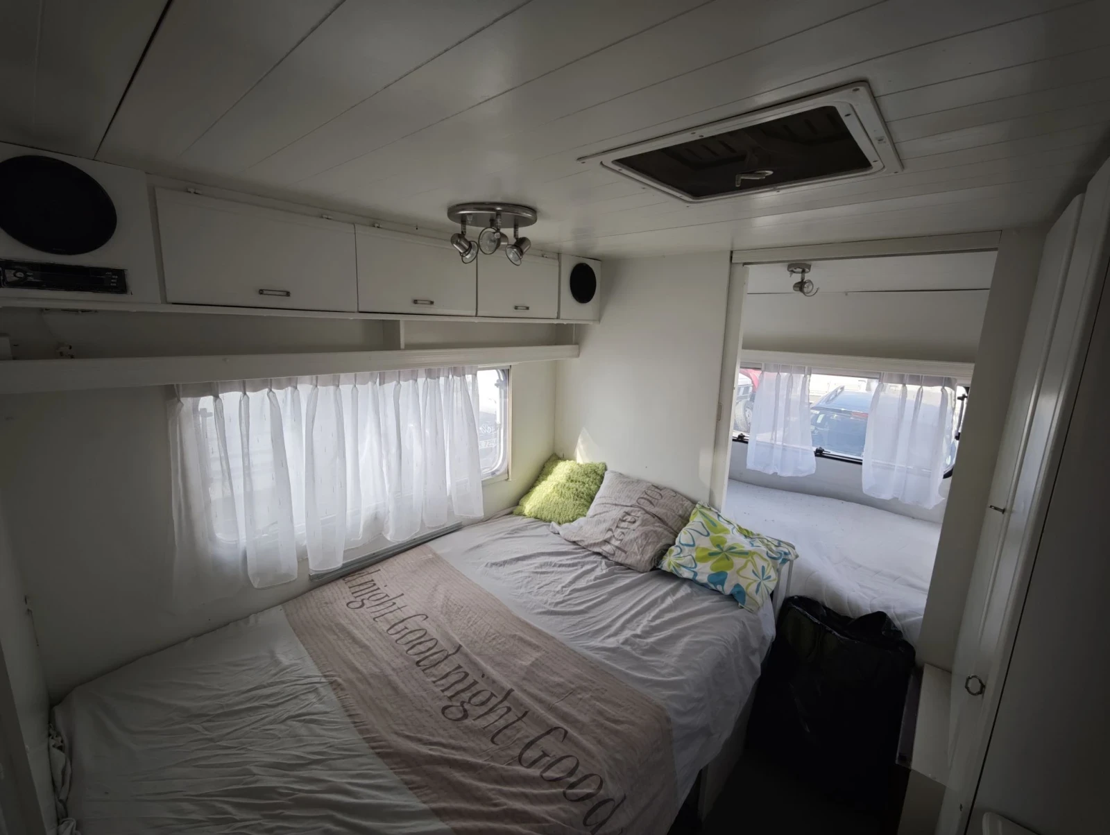 Каравана Caravelair, снимка 12 - Каравани и кемпери - 56328894