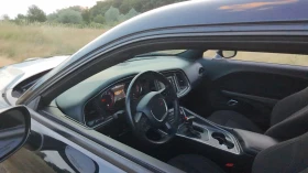 Обява за продажба на Dodge Challenger 5.7 HEMI ~39 000 лв. - изображение 8