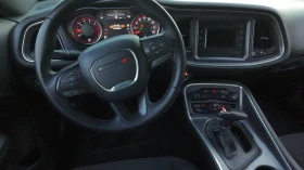 Обява за продажба на Dodge Challenger 5.7 HEMI ~39 000 лв. - изображение 9