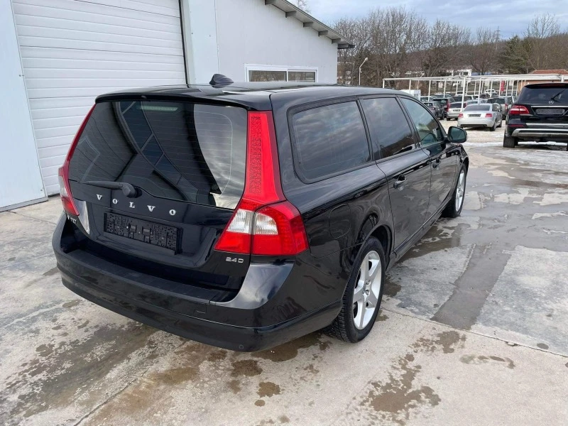 Volvo V70 2.4d D5*163k.c*UNIKAT*, снимка 13 - Автомобили и джипове - 43828339