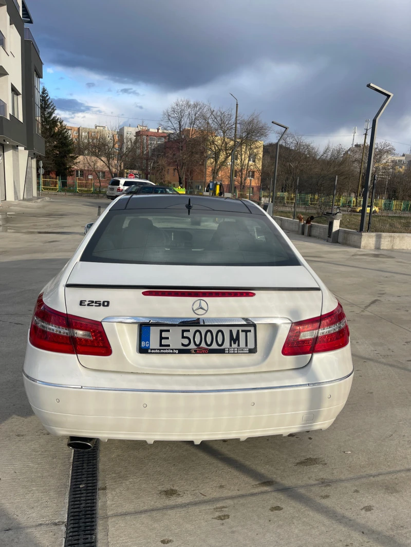 Mercedes-Benz E 250, снимка 5 - Автомобили и джипове - 47315347