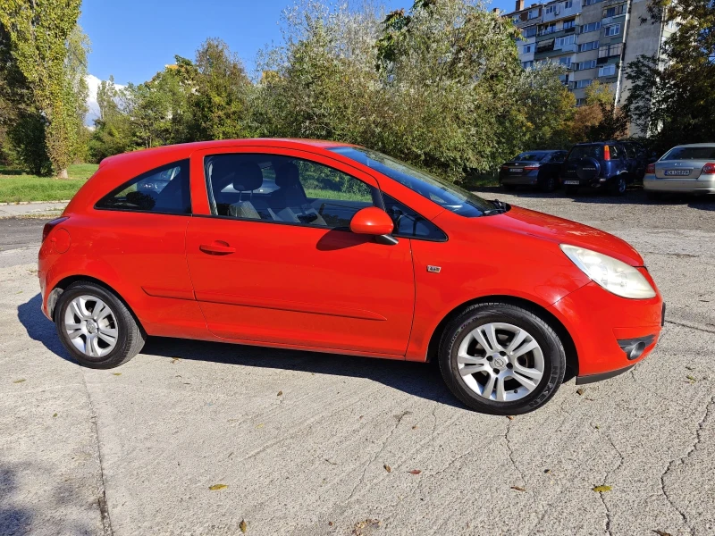 Opel Corsa D , снимка 2 - Автомобили и джипове - 47561185