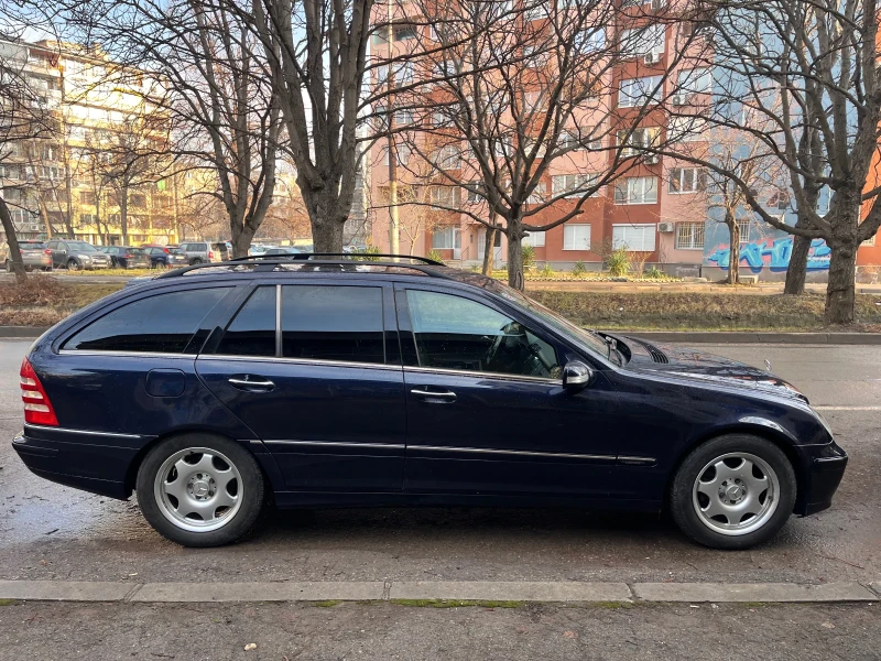 Mercedes-Benz C 220, снимка 6 - Автомобили и джипове - 48796406