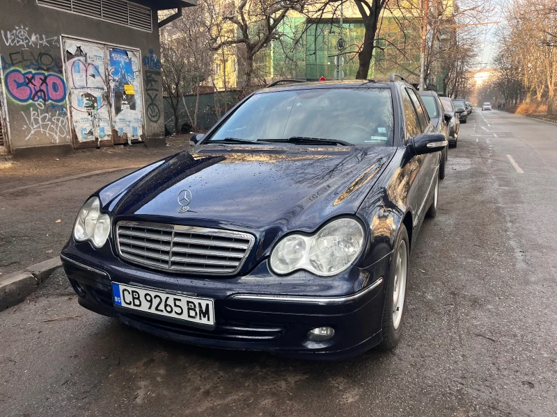 Mercedes-Benz C 220, снимка 1 - Автомобили и джипове - 48796406