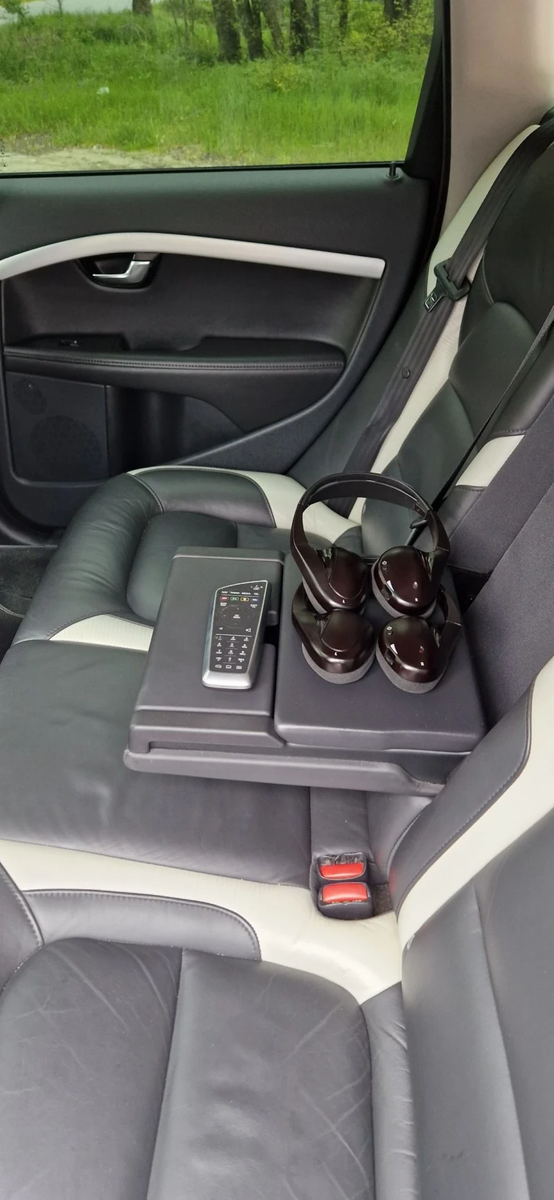 Volvo V70 V70 D5 AWD R DESIGN POLESTAR , снимка 16 - Автомобили и джипове - 51397808