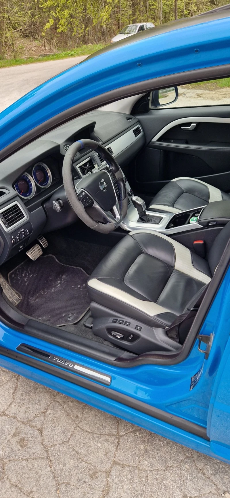 Volvo V70 V70 D5 AWD R DESIGN POLESTAR , снимка 15 - Автомобили и джипове - 51397808