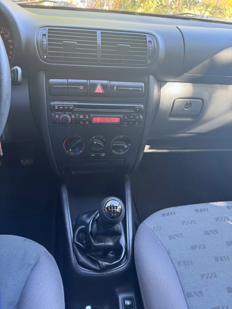 Seat Leon, снимка 6 - Автомобили и джипове - 51798585