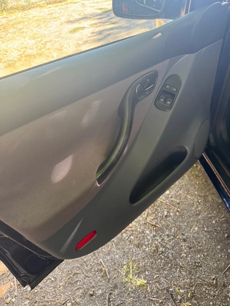 Seat Leon, снимка 10 - Автомобили и джипове - 51798585