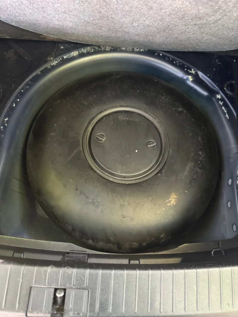 Seat Leon, снимка 13 - Автомобили и джипове - 51798585