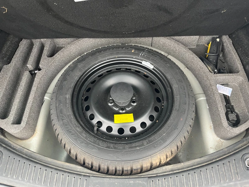 Ford Mondeo -Deutsch-English-Francais-Руский-Български, снимка 16 - Автомобили и джипове - 51925269