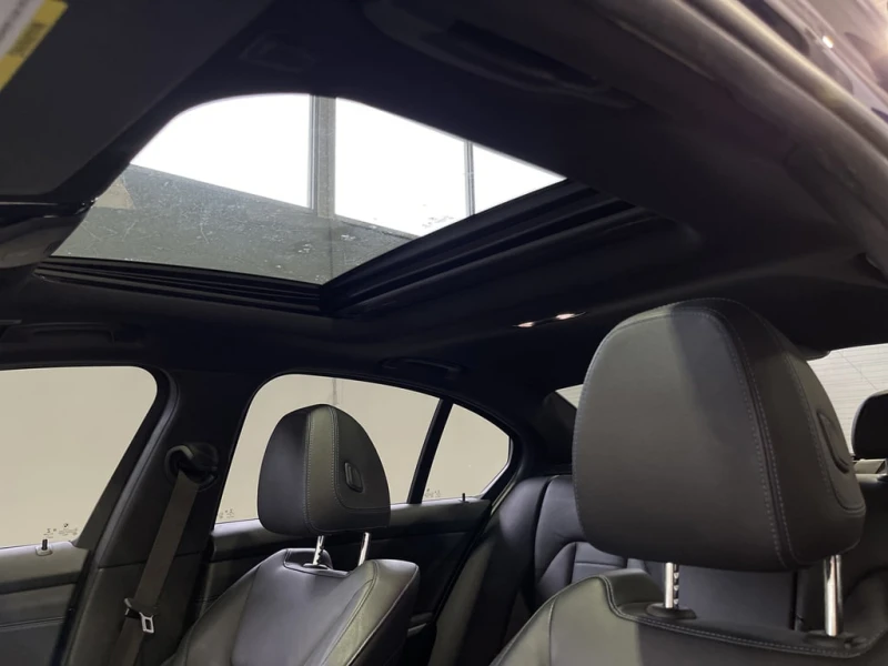 BMW 340 * АВТО КРЕДИТ* ЦЕНА ДО БГ * Сервизна история * , снимка 14 - Автомобили и джипове - 52907765