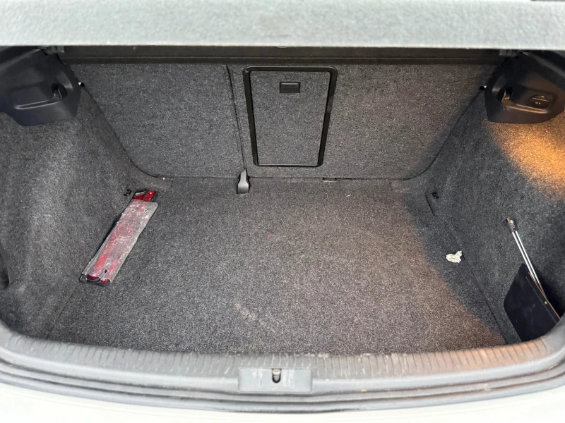 VW Golf 1.2i* 2013г* ТОП Състояние* 122.000КМ* ГАРАНЦИЯ* , снимка 11 - Автомобили и джипове - 53264126