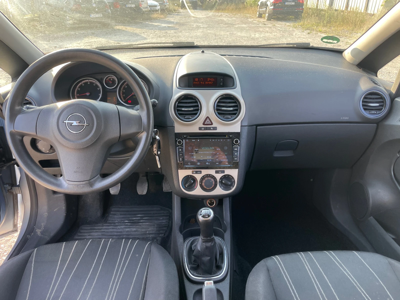 Opel Corsa 1.2 БЕНЗИН КЛИМА НАВИ - изображение 6