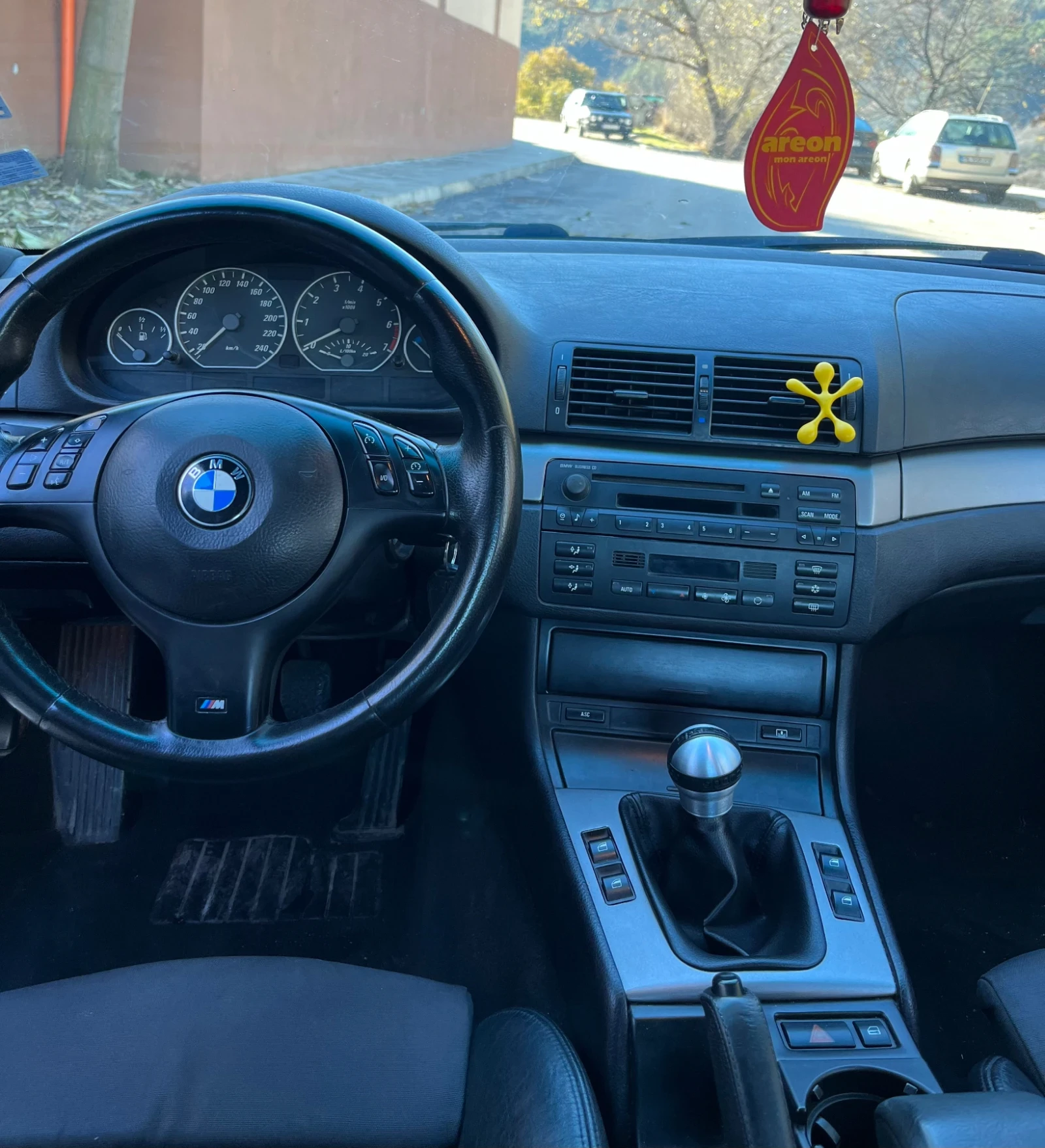 BMW 323  - изображение 7