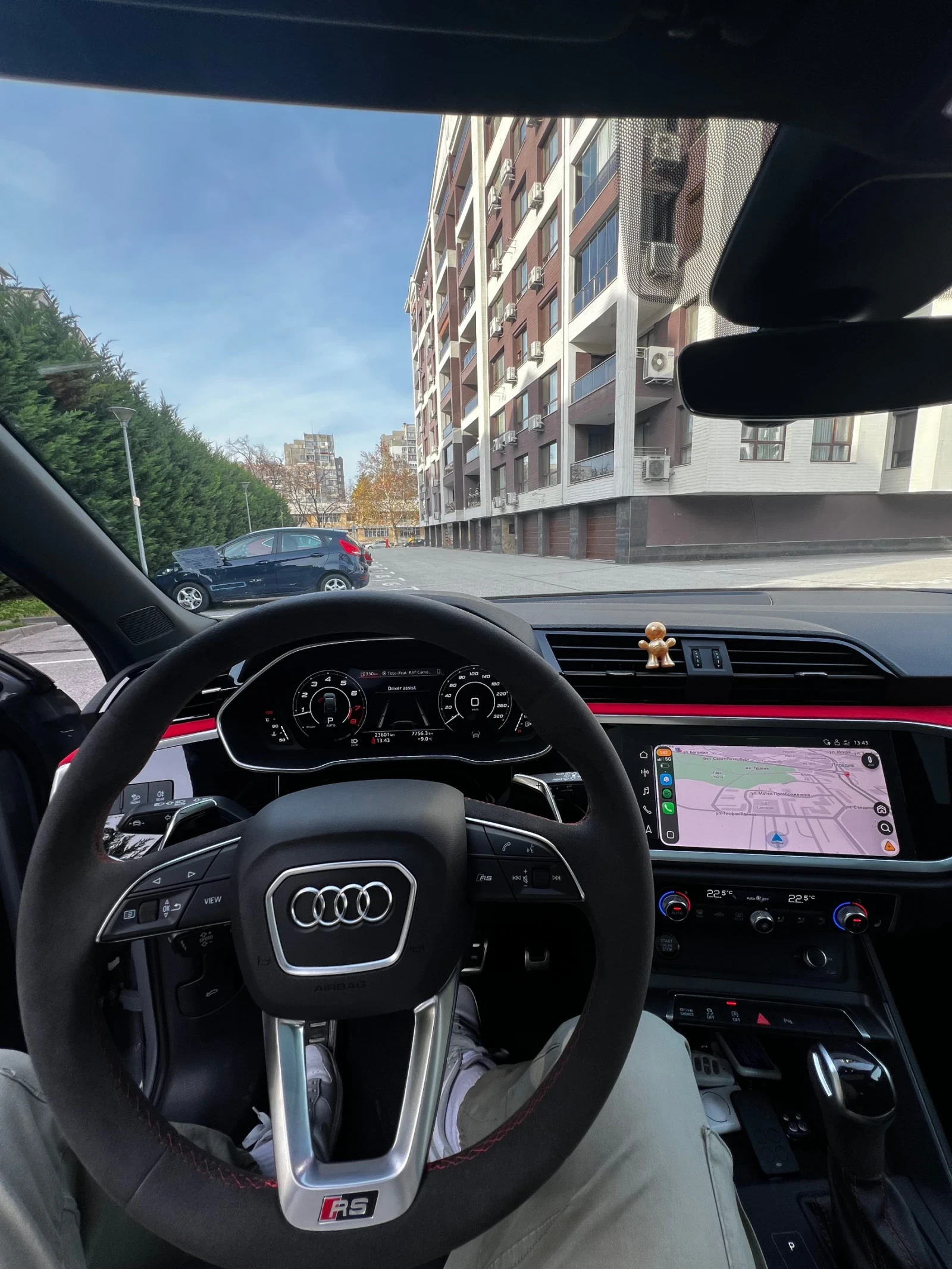 Audi RSQ3 Sportback* , снимка 10 - Автомобили и джипове - 52740012