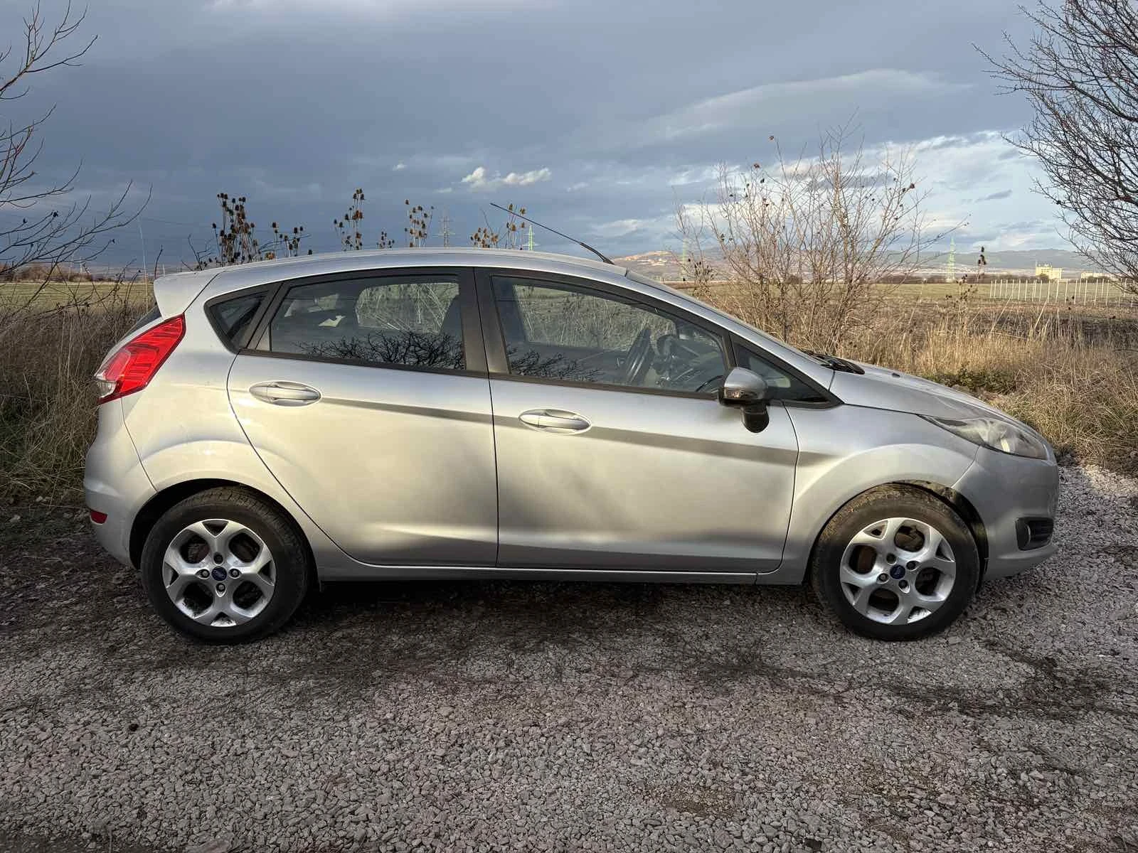 Ford Fiesta 1.25i Euro 5B - изображение 4
