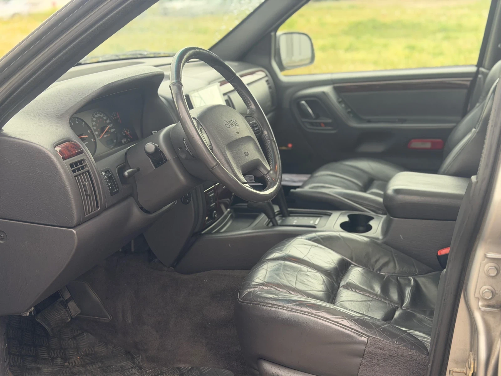 Jeep Grand cherokee 4, 7l/Газ/Бартер/Лизинг, снимка 15 - Автомобили и джипове - 54452318