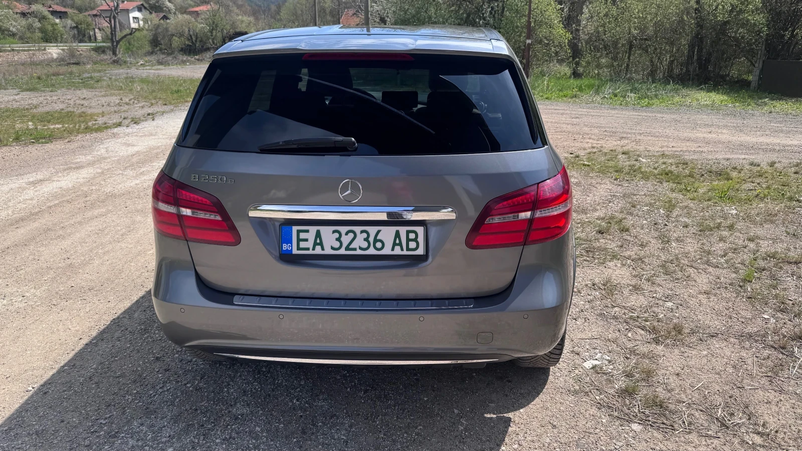 Mercedes-Benz B 250, снимка 5 - Автомобили и джипове - 54257213