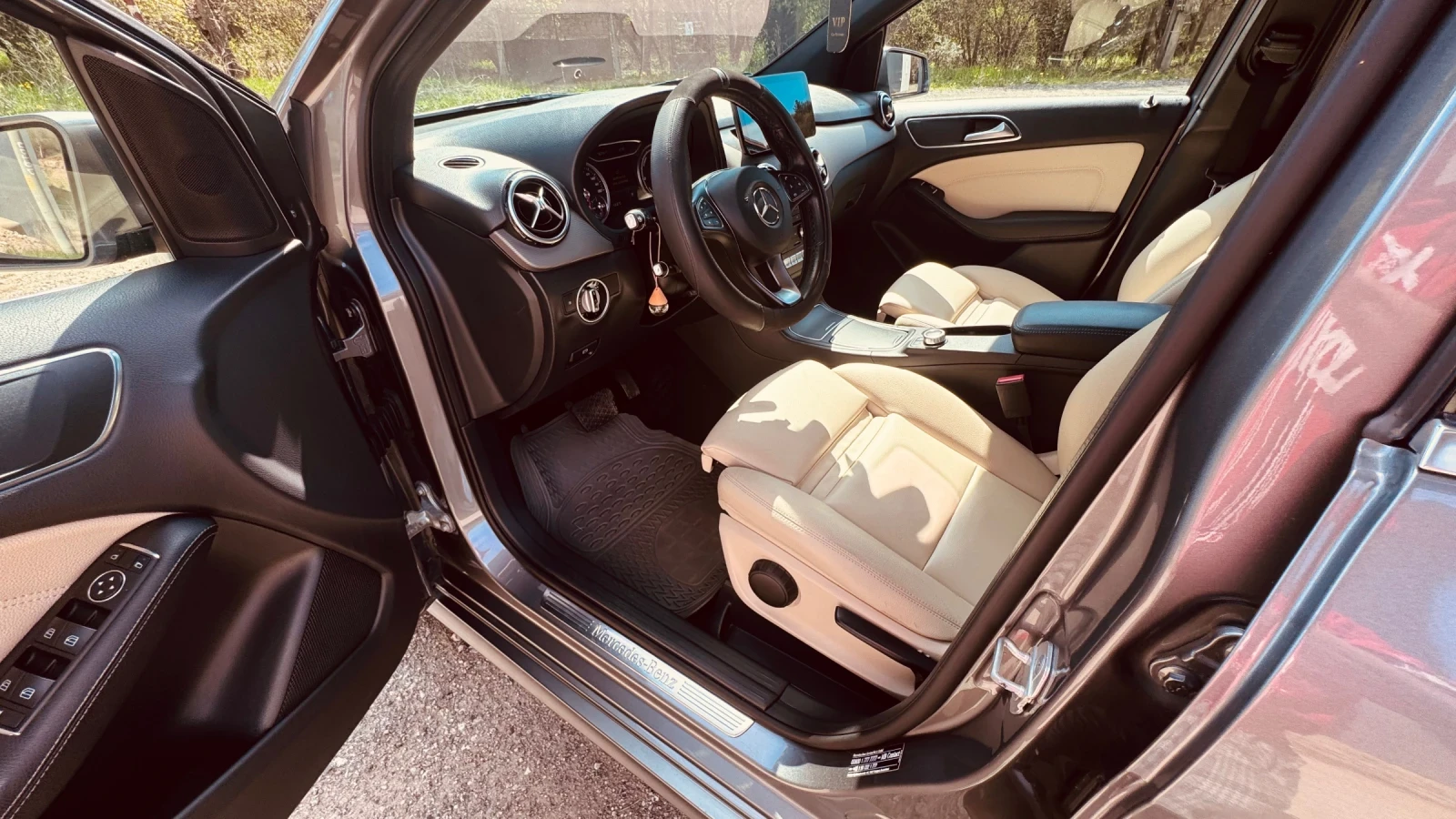 Mercedes-Benz B 250, снимка 8 - Автомобили и джипове - 54257213