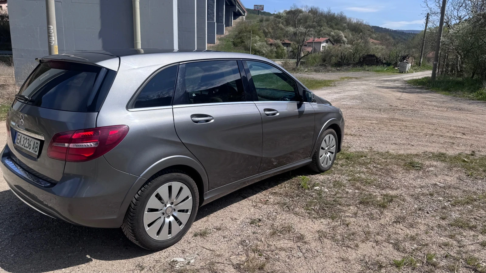 Mercedes-Benz B 250, снимка 4 - Автомобили и джипове - 54257213