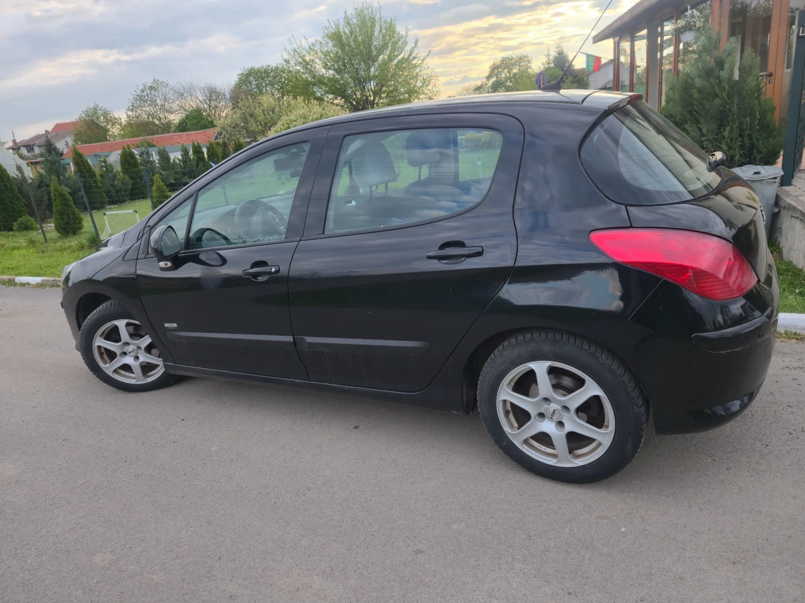 Peugeot 308 308, снимка 4 - Автомобили и джипове - 54400535