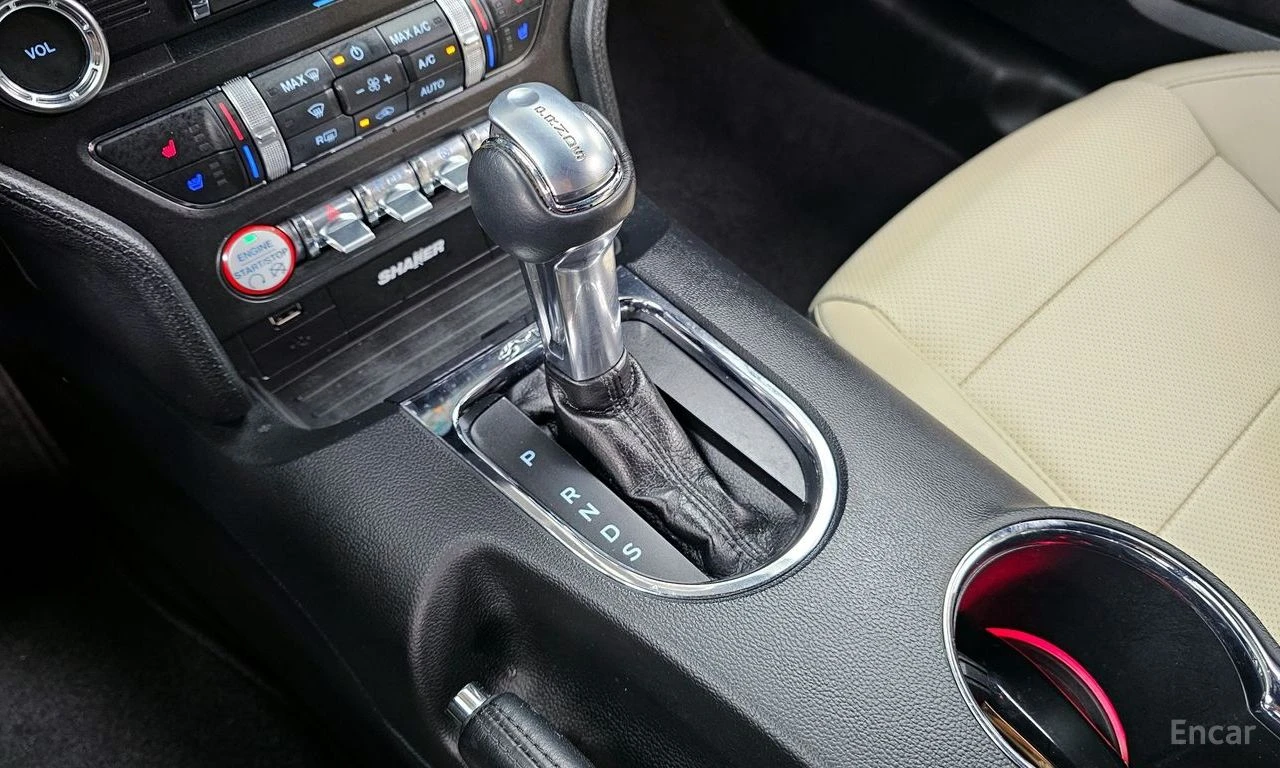 Ford Mustang ECO* BOOST* SHAKER* ОБДУХВАНЕ* ДИСТРОНИК* LANE* AS, снимка 11 - Автомобили и джипове - 54428222