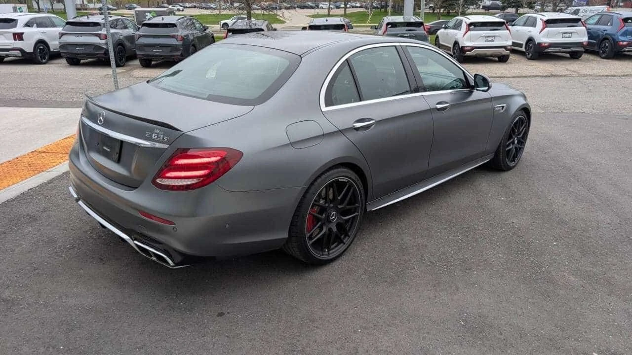 Mercedes-Benz E 63 AMG S * Фиксирана цена до БГ * 20, 000км!!! * , снимка 7 - Автомобили и джипове - 54863247