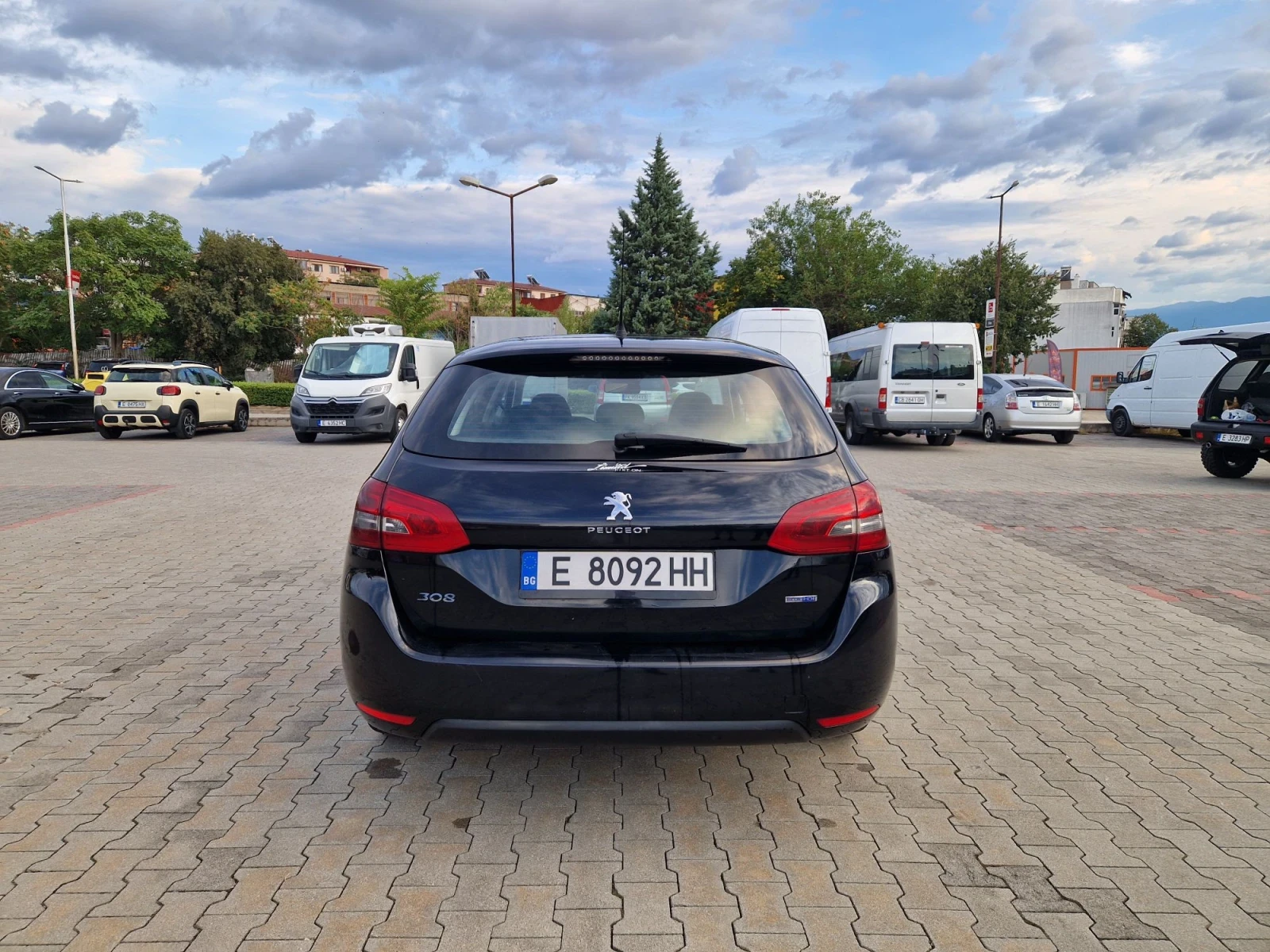 Peugeot 308 1.6 HDI, снимка 6 - Автомобили и джипове - 56237475