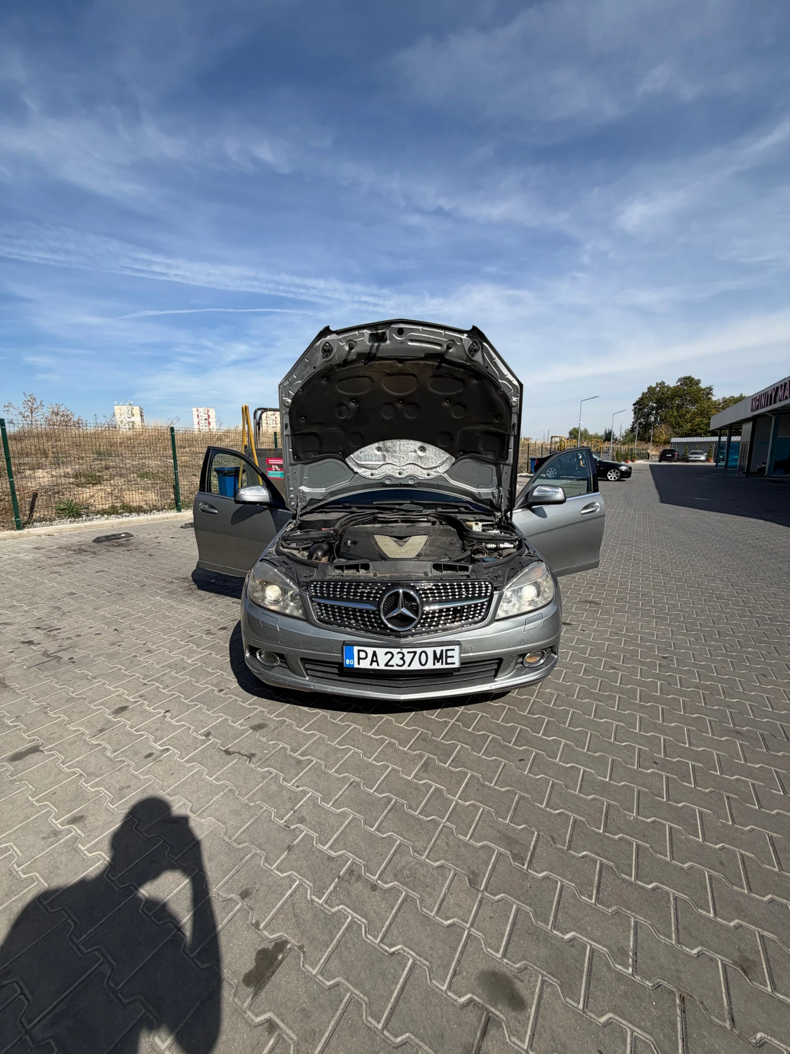 Mercedes-Benz C 320, снимка 9 - Автомобили и джипове - 56412161