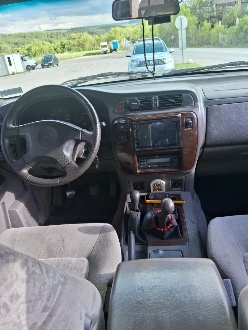 Nissan Patrol Офроуд, снимка 9 - Автомобили и джипове - 45894157