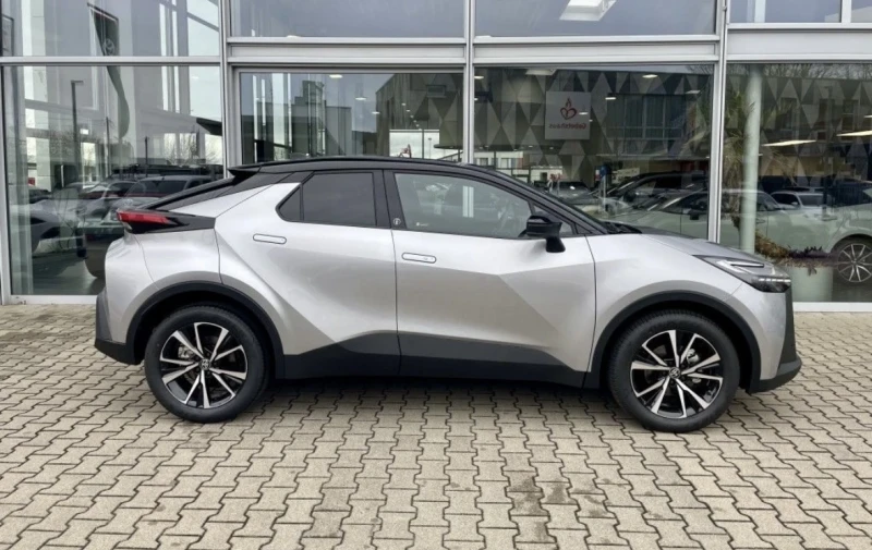 Toyota C-HR 2.0 Hybrid 197 кс.  Наличен в Гаранция  , снимка 3 - Автомобили и джипове - 52542822
