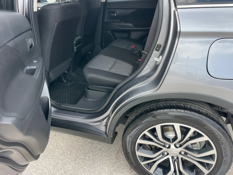 Mitsubishi Outlander 2.0 MIVEC 150к.с.ЕВРО6 ГЕРМАНИЯ ТОП СЪСТОЯНИЕ, снимка 13 - Автомобили и джипове - 52544489