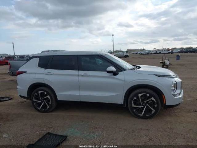 Mitsubishi Outlander SE 2.5 2WD - изображение 7