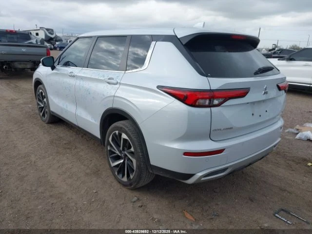 Mitsubishi Outlander SE 2.5 2WD - изображение 6